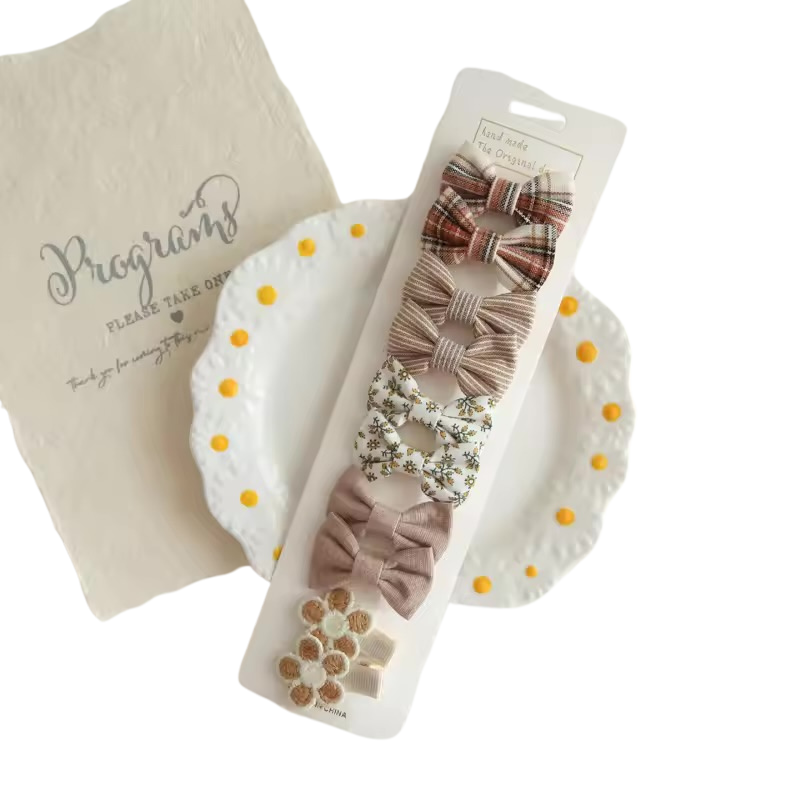 Bow hair clip - Browns